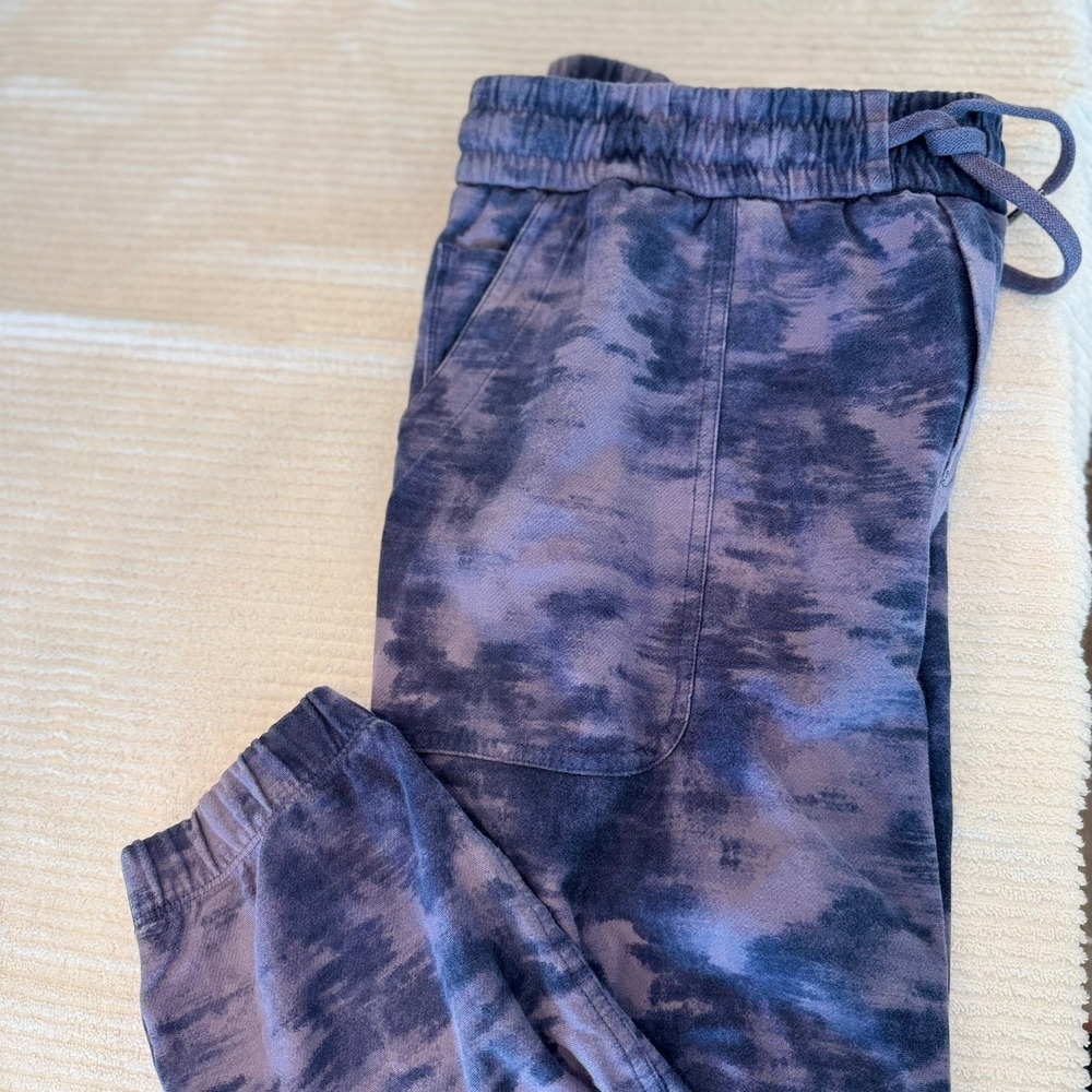 Athleta Farallon Printed Jogger Blue Purple Tie Dye Camo Pants Womens 18 Organic